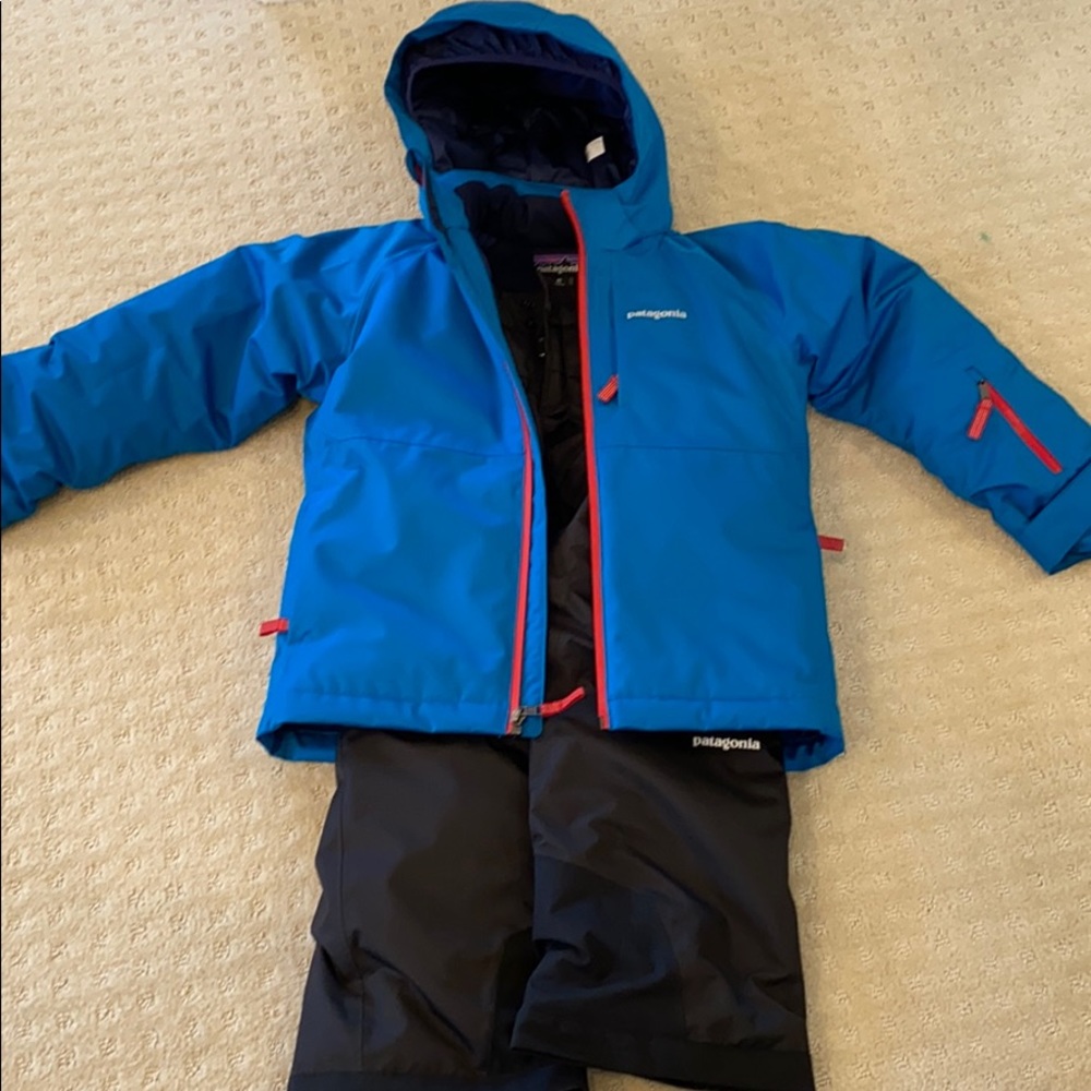 Boys Size XS Patagonia snow jacket and pants